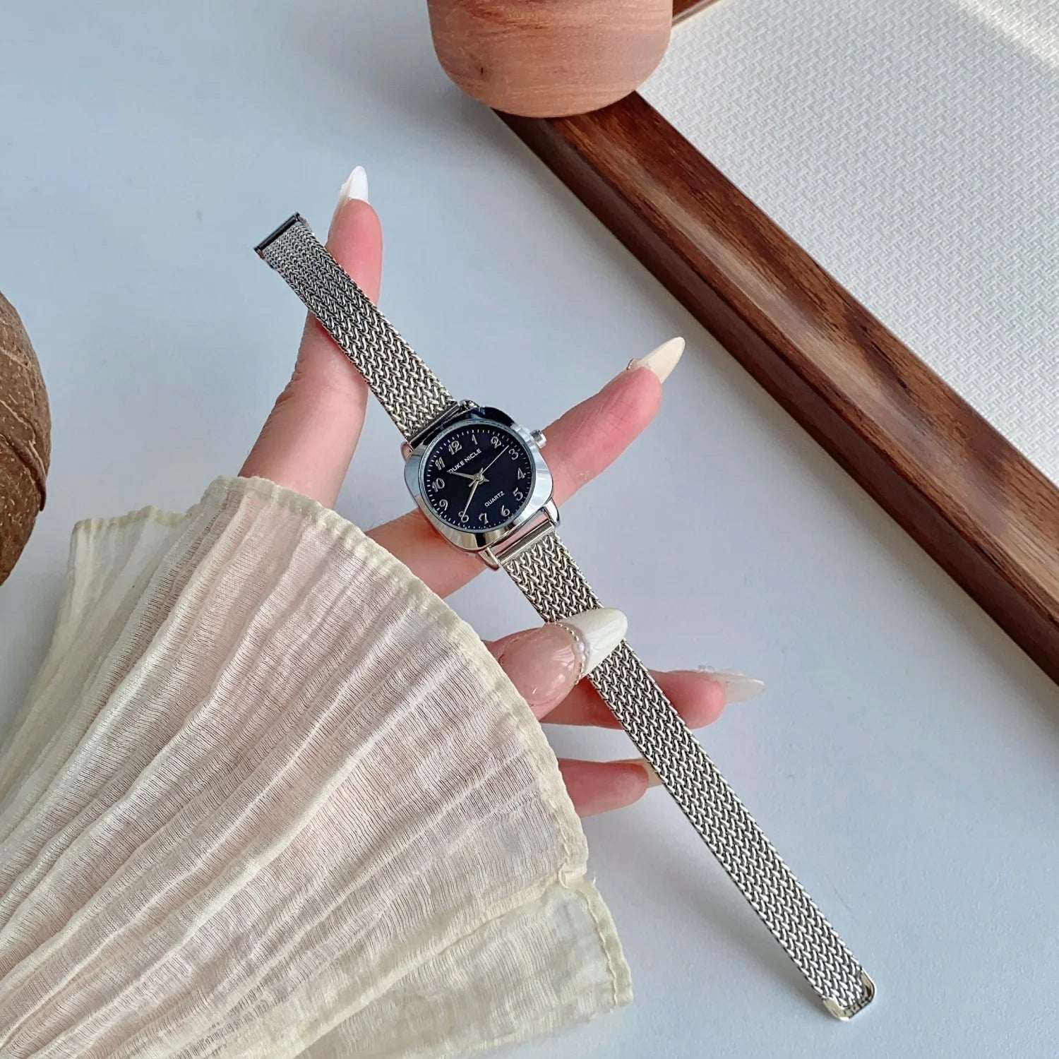 Casual Arabic Quartz Watch For Ladies Gold Steel Strip Simple Women's Dress Clock Gift Wristwatch Adjustable Bracelet Watches