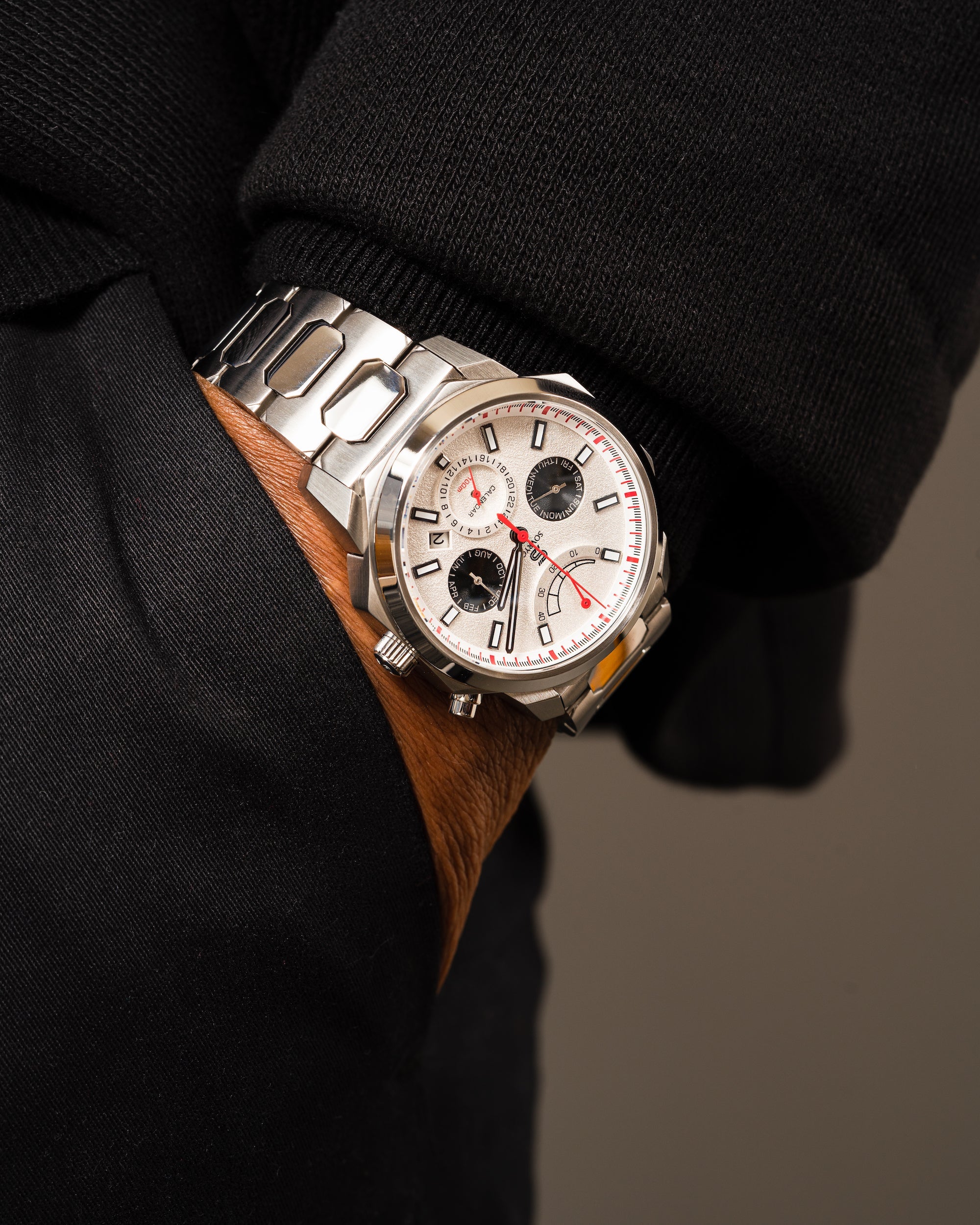 SOVRYGN Calendar Panda Watch-2